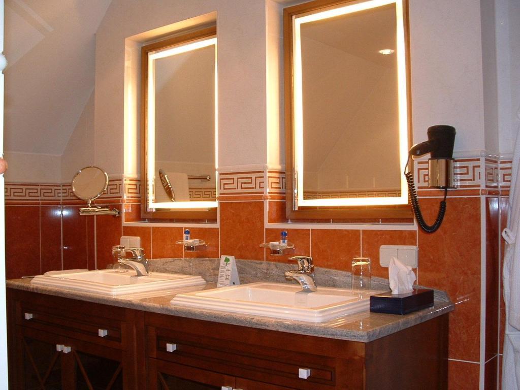 Altstadthotel Braeuwirt Weiden in der Oberpfalz Pokój zdjęcie